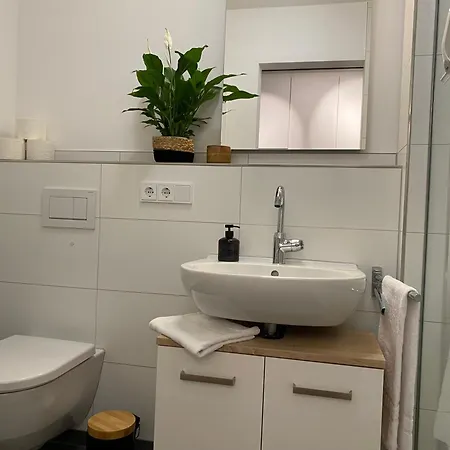Modern Zentral Parkplatz Terasse Netflix Apartment Straubing Exterior photo