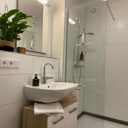 Modern Zentral Parkplatz Terasse Netflix Apartment Straubing Exterior photo