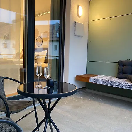 Modern Zentral Parkplatz Terasse Netflix Apartment Straubing Exterior photo
